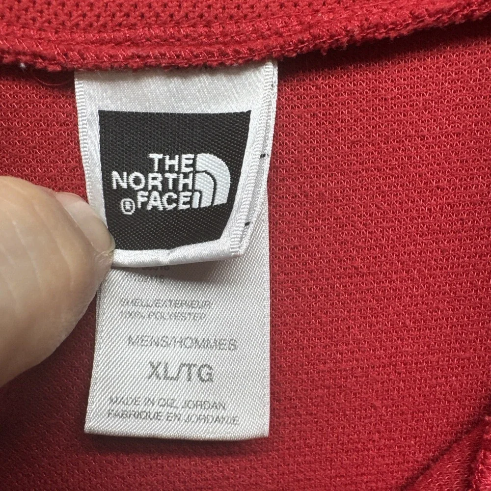 The North Face Men's XL Red 1/4 Zip Pullover Mid Layer Outdoor Hiking‎ Sweater
